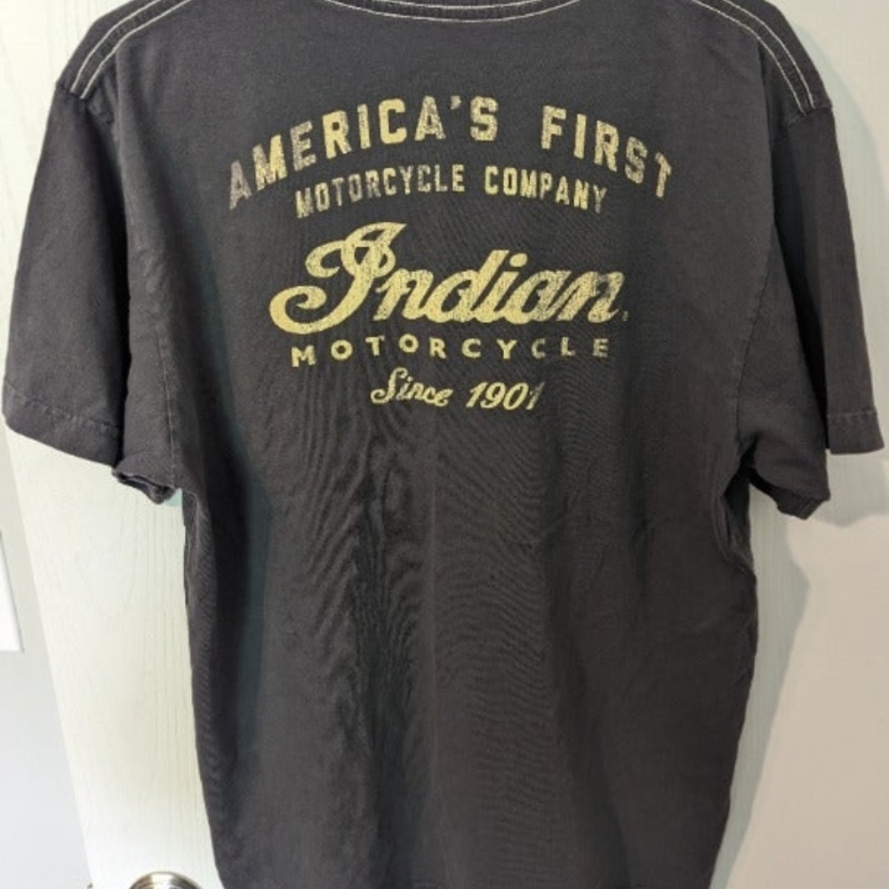 Indian Motorcycle Men's Black Pocket T-Shirt - Made in USA
